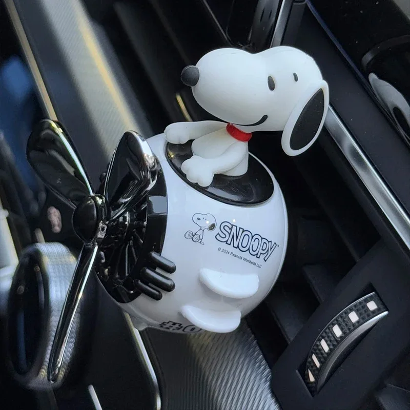 Niedlicher Snoopy Anime Auto-L – Car Accessories Perfume Bewertung und Preis